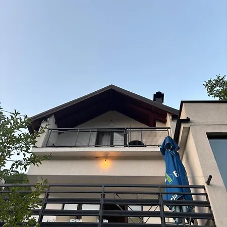 Boracko Jezero Vikendica Ka&no