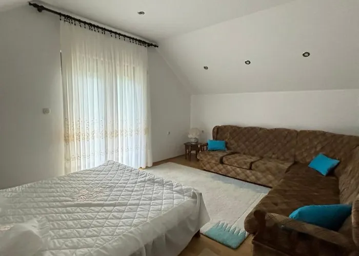 Boracko Jezero Vikendica Ka&no *